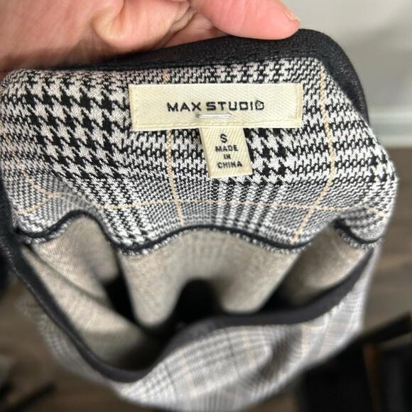 Max Studio Black and White Checkered Long Sleeve Dress - Picture 7 of 7